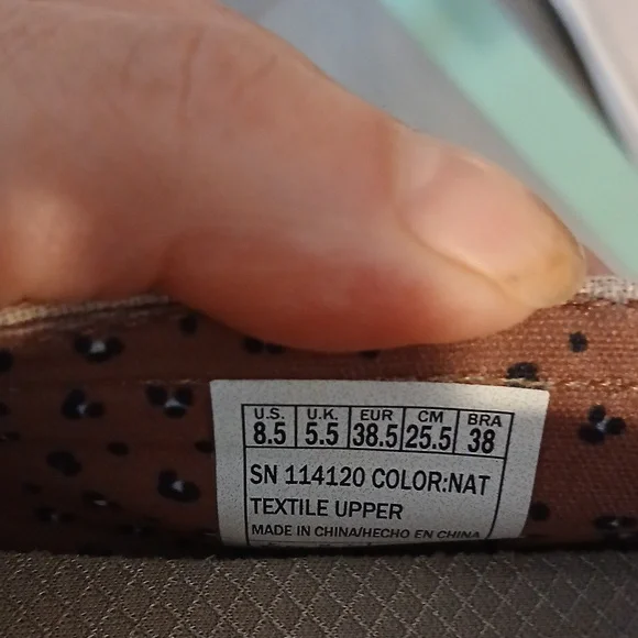 Bob's Skechers Air-cooled Arch Fit Size 8 1/2 - Picture 8 of 11